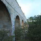 Per visitare lo Jazzo bisogna dirigersi nei pressi del ponte dell�Acquedotto Pugliese, nella campagne a sud di Ruvo